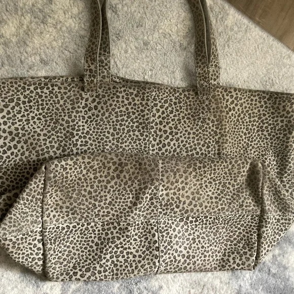 CCO! [Anthropologie] Willa Leather Tote Bag - Picture 4 of 12